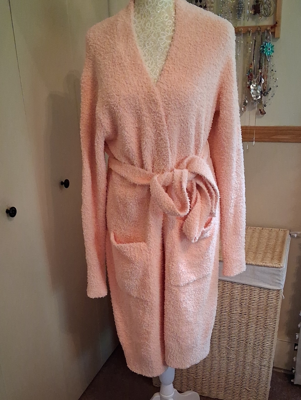 Women’s Plush Pink (Peach) Robe with Belt. Size S/M